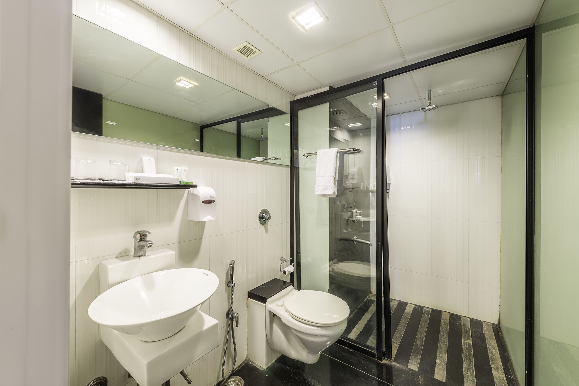 Treebo Trend Spektrum Suites Mysore Eksteriør billede