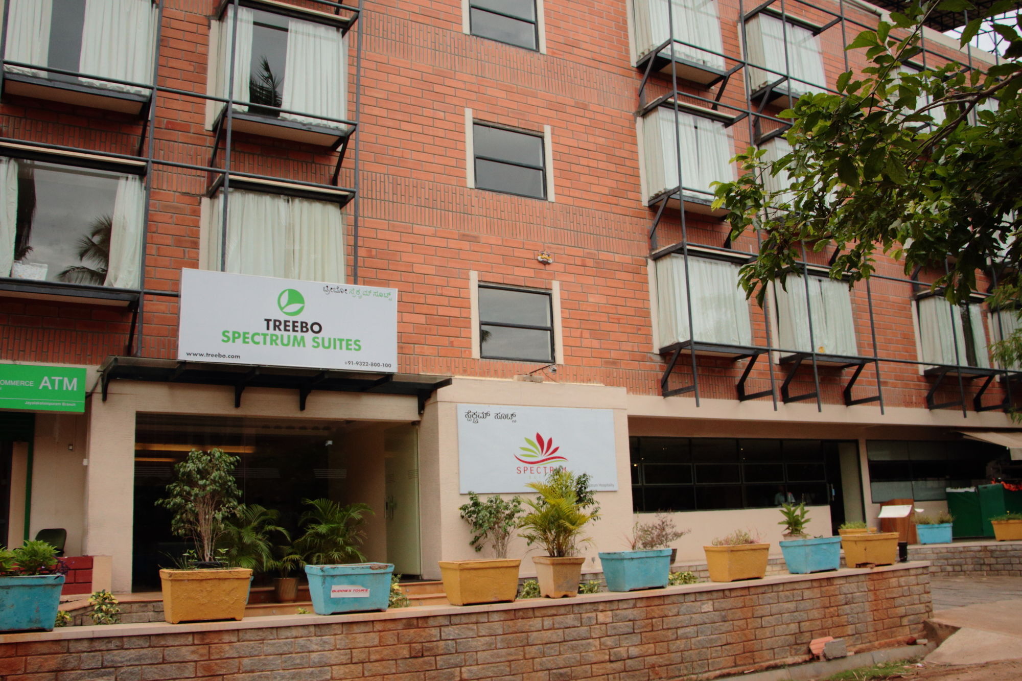 Treebo Trend Spektrum Suites Mysore Eksteriør billede