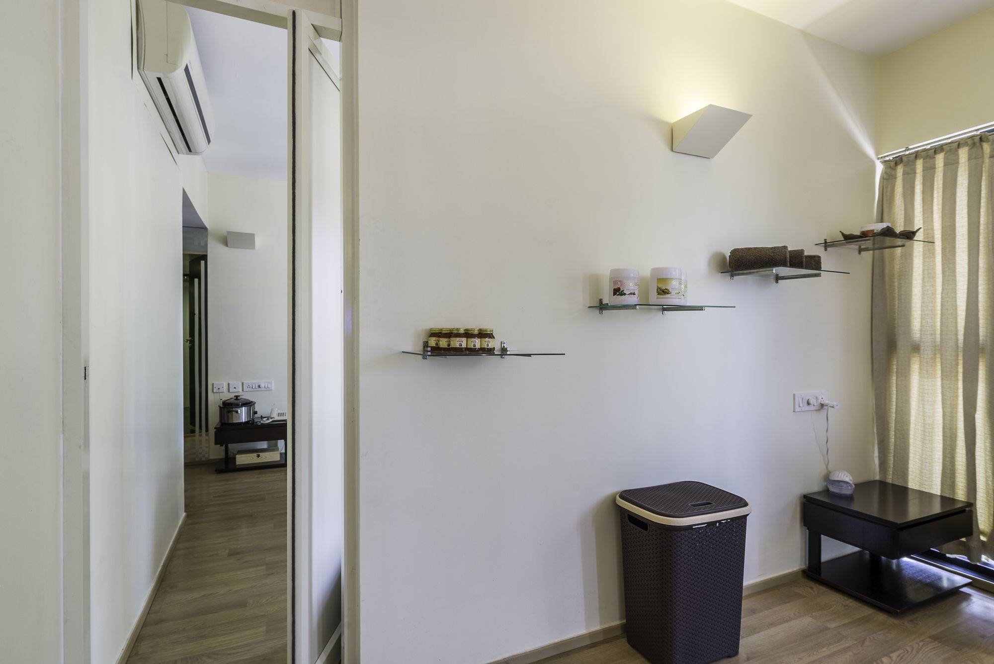 Treebo Trend Spektrum Suites Mysore Eksteriør billede